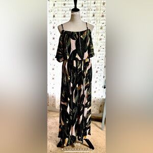 NWT Bloomchic Maxi Tropical Palms Dress size 12. Perfect vacation getaway dress!